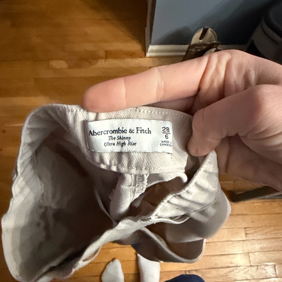 Abercrombie & Fitch Beige Straight Leg Pants Trouser - Picture 4 of 4